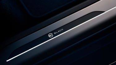 Range Rover Sport SV Black - sill