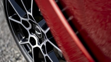 Aston Martin DBX - wheel
