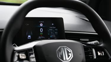 MG3 - dashboard screen