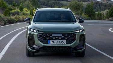 Audi Q3 - full front