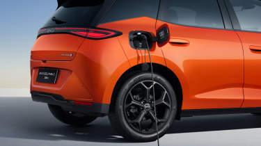 BYD Dolphin G DM-i - charging socket