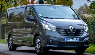 Renault Trafic SpaceClass - front