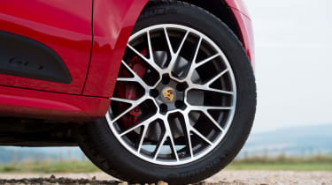 Porsche Macan GTS UK wheel