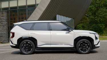 Kia EV5 - side
