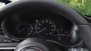 Used Mazda 3 Mk4 - dials