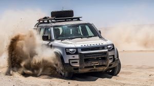 Land Rover Defender off road sand