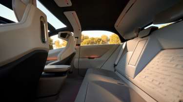 Toyota Corolla Concept - rear seats