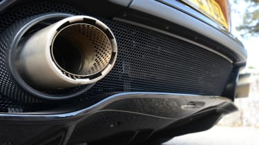 McLaren GT - exhausts