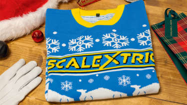 Scalextric jumper