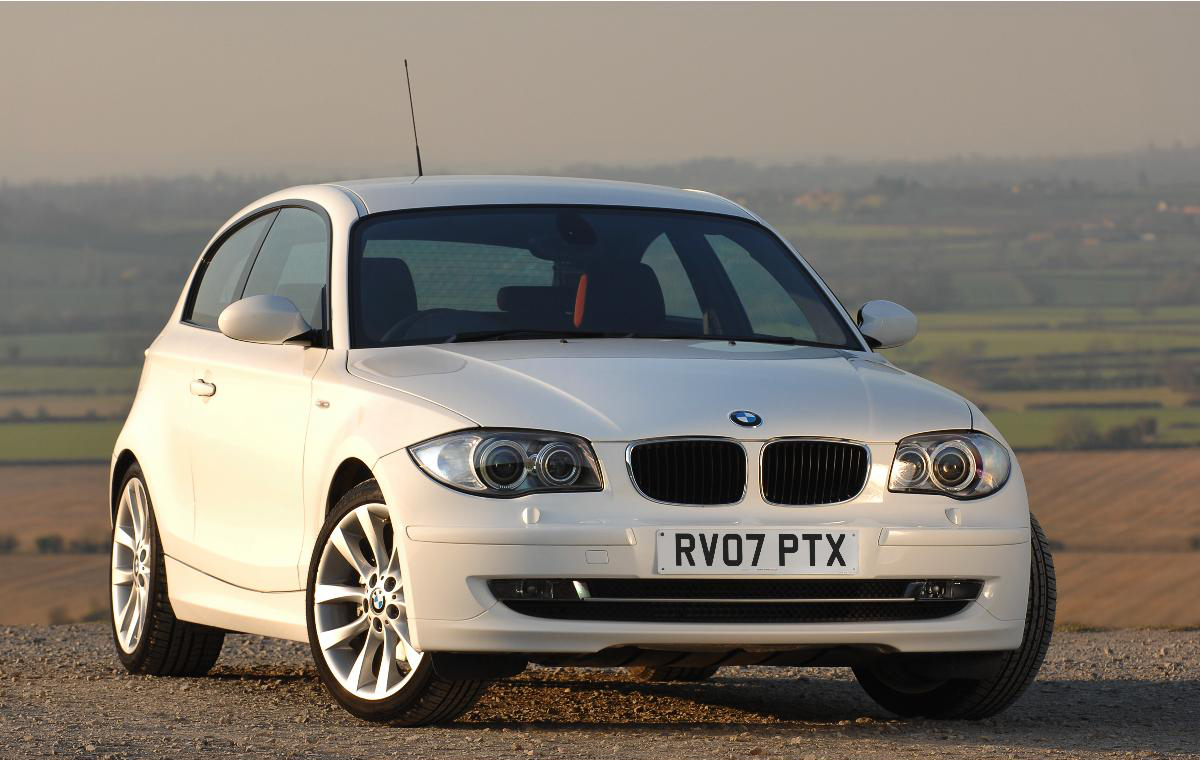 BMW 1 Series Hatchback review | Auto Express