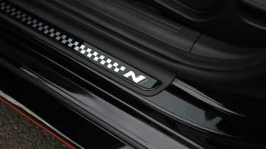 Hyundai Ioniq 6 N - sill