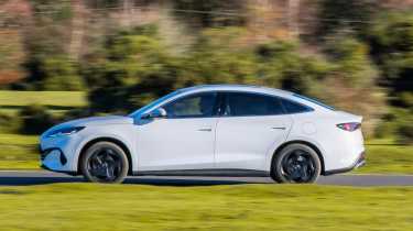 BYD Seal 6 Saloon Boost - side profile