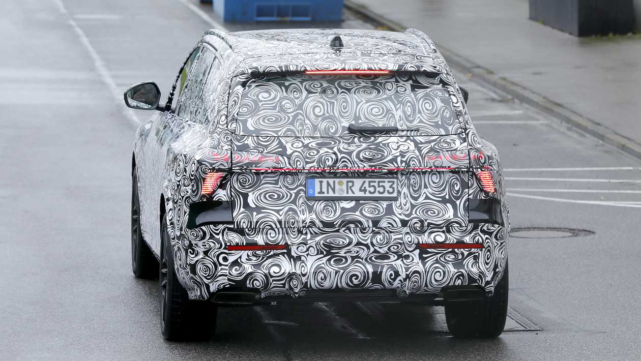 Audi%20Q7%20rear%20end_jmvmxc.jpg