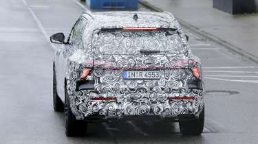 Audi Q7 spy shot - rear end