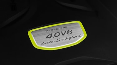 Porsche Cayenne Turbo S E-Hybrid - engine badge