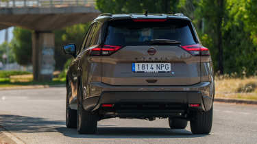 Nissan X-Trail - rear