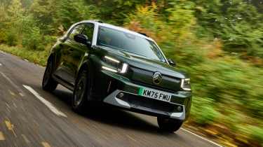 Citroen C3 Aircross UK - front action