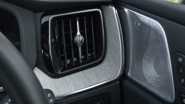 Volvo XC60 - air vents
