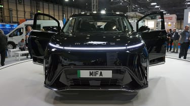 Maxus MIFA 9 electric MPV nose