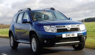 Dacia Duster front tracking