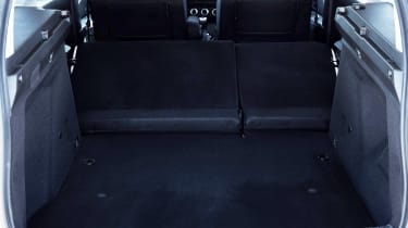 Dacia Duster - boot seats down