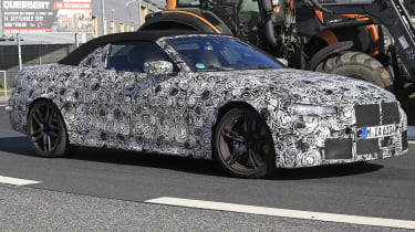 BMW M4 Convertible spies - front 3/4 tracking