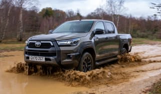 Toyota Hilux - front