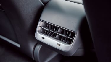 Tesla Model 3 - air vents