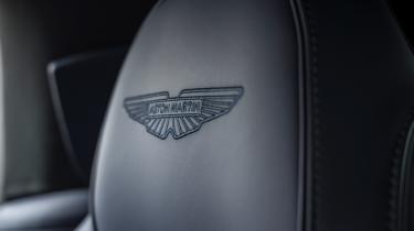 Aston Martin Vantage Roadster - headrest