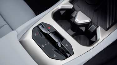 BMW 3 Series - centre console