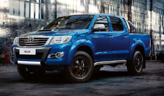 Toyota Hilux Invincible X