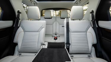 Land Rover Discovery prototype - seats