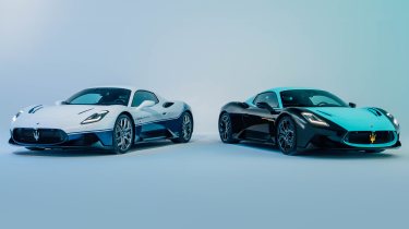New Maserati MC20 Icona and MC20 Leggenda together front 3/4