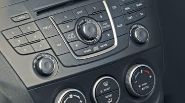 Mazda 5 centre console