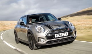 MINI Clubman ALL4 - front tracking