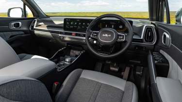 Kia Sorento Hybrid - cabin