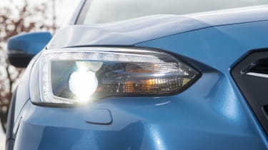 Subaru XV - front light