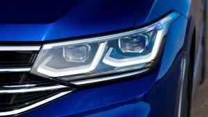 Volkswagen Tigun R - front light