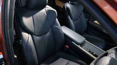 Lexus ES UK - seats