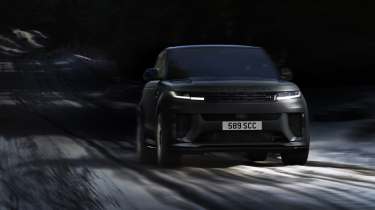 Range Rover Sport SV Ultimate black