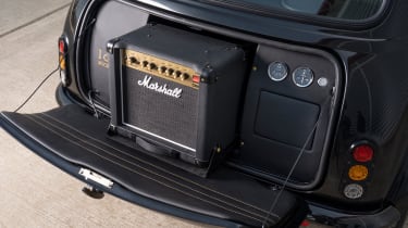 DBA Mini Remastered Marshall Edition - amplifier in boot