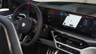 BMW M4 facelift - interior