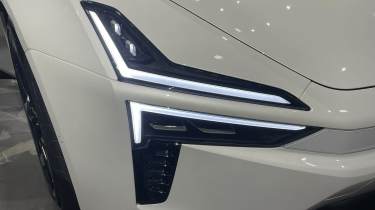 Polestar 5 Munich Motor Show 2025 - headlights