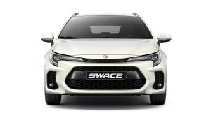 Suzuki%20Swace-2.jpg