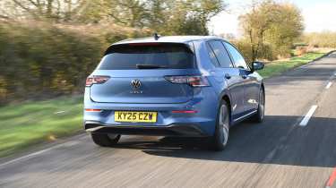 Volkswagen Golf - rear tracking