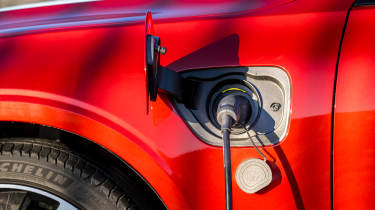 Volvo V60 - charging port