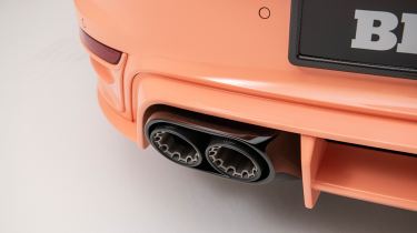 Brabus 900 Peetch - exhaust