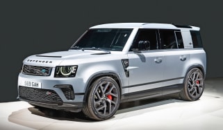 Land Rover Defender SVR - front