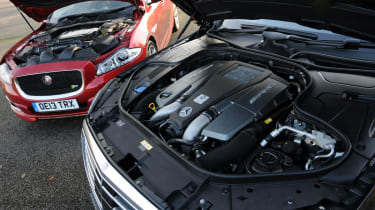 Mercedes S63 AMG vs Jaguar XJR engines