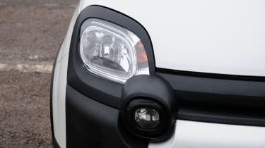 Fiat Panda Cross - front lights
